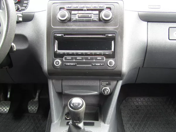 Volkswagen Caddy 1.6 TDI 75kW 7 MÍST - foto 17