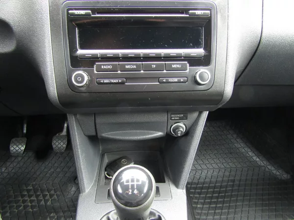 Volkswagen Caddy 1.6 TDI 75kW 7 MÍST - foto 32