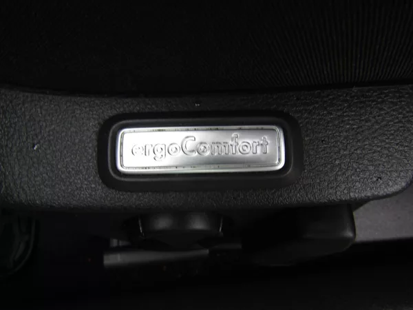 Volkswagen Passat 2.0 TDI 110kW DSG ACC - foto 20