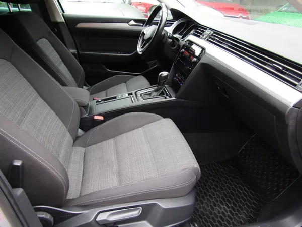 Volkswagen Passat 2.0 TDI 110kW DSG ACC - foto 28
