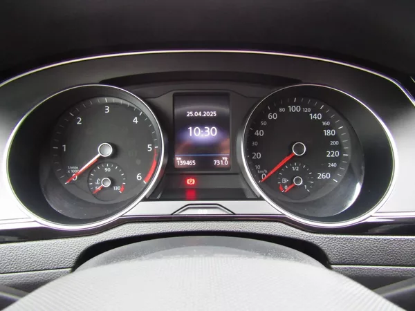 Volkswagen Passat 2.0 TDI 110kW DSG ACC - foto 29