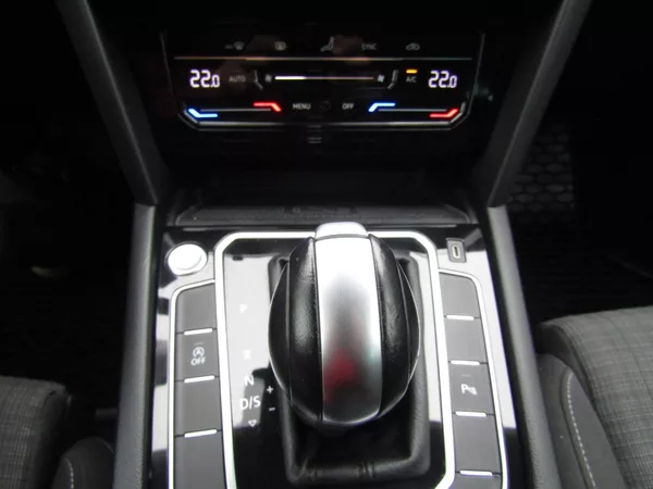 Volkswagen Passat 2.0 TDI 110kW DSG ACC - foto 39