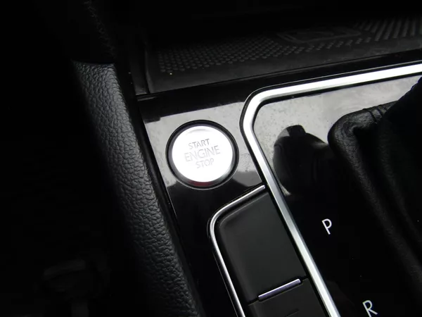 Volkswagen Passat 2.0 TDI 110kW DSG ACC - foto 40