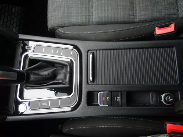 Volkswagen Passat 2.0 TDI 110kW DSG ACC - foto 41