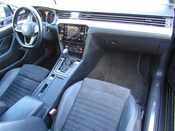 Volkswagen Passat 2.0 TDI DSG 147kW MATRIX - foto 15