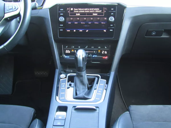 Volkswagen Passat 2.0 TDI DSG 147kW MATRIX - foto 18