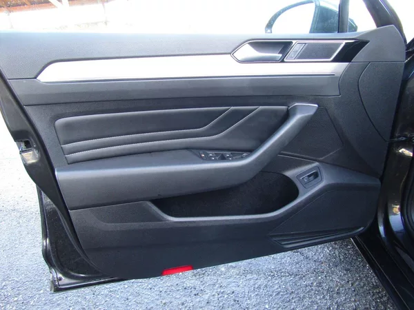 Volkswagen Passat 2.0 TDI DSG 147kW MATRIX - foto 19