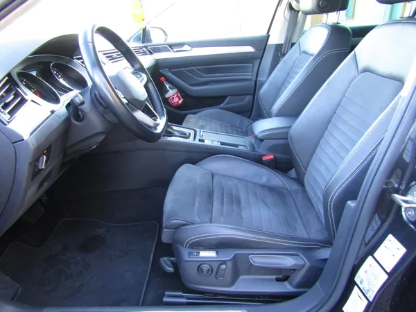 Volkswagen Passat 2.0 TDI DSG 147kW MATRIX - foto 20