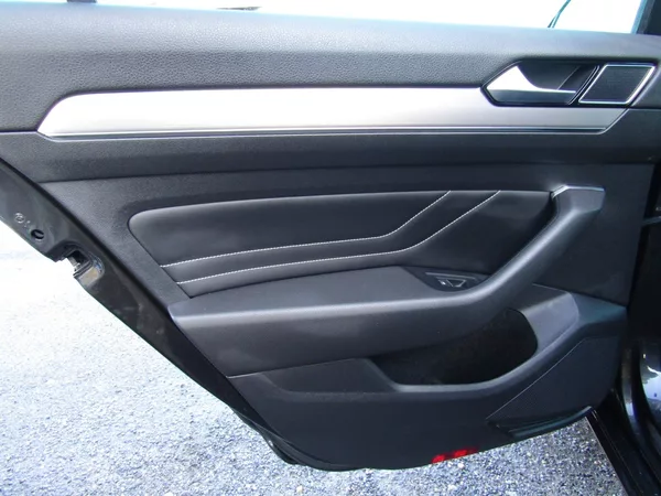 Volkswagen Passat 2.0 TDI DSG 147kW MATRIX - foto 23