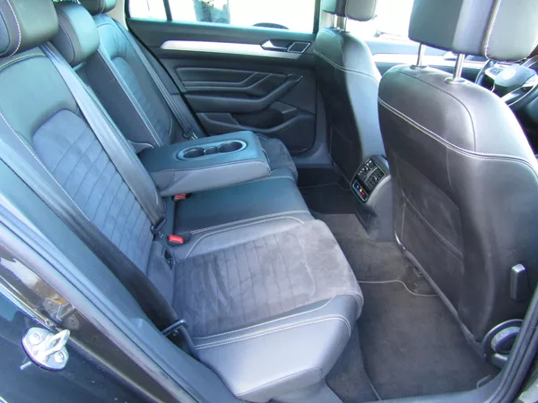 Volkswagen Passat 2.0 TDI DSG 147kW MATRIX - foto 27
