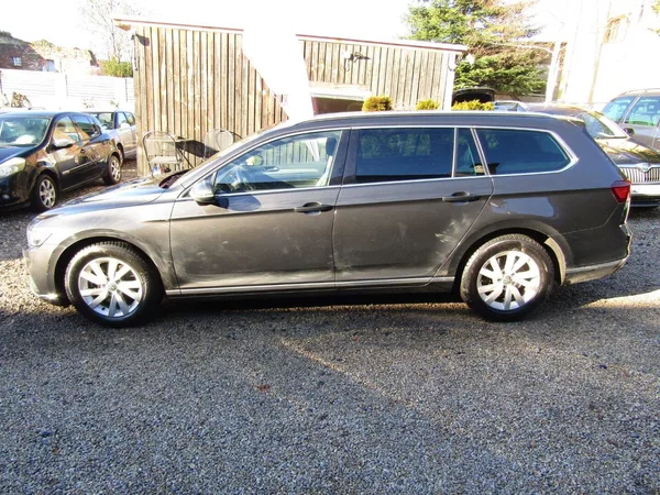 Volkswagen Passat 2.0 TDI DSG 147kW MATRIX - foto 3