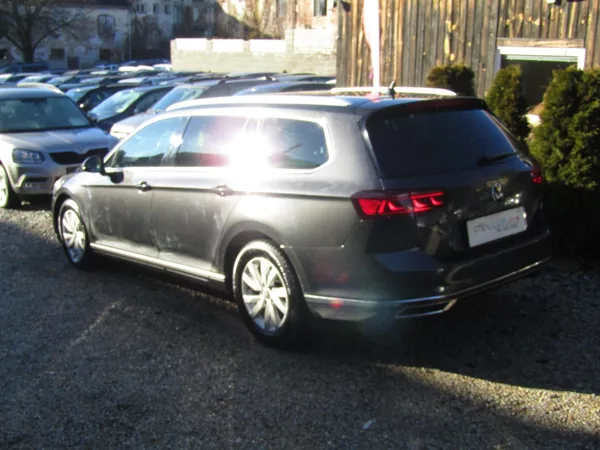 Volkswagen Passat 2.0 TDI DSG 147kW MATRIX - foto 5