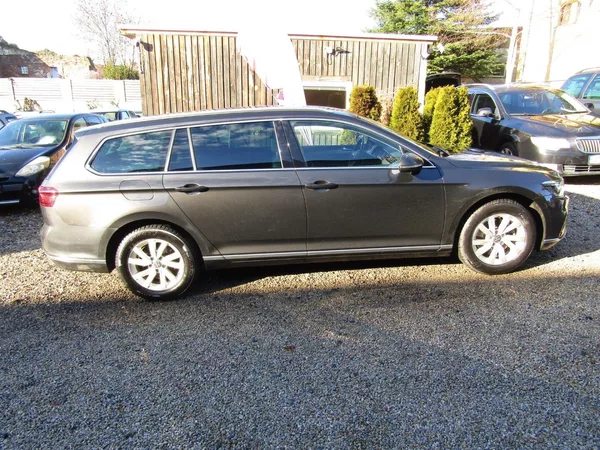 Volkswagen Passat 2.0 TDI DSG 147kW MATRIX - foto 9