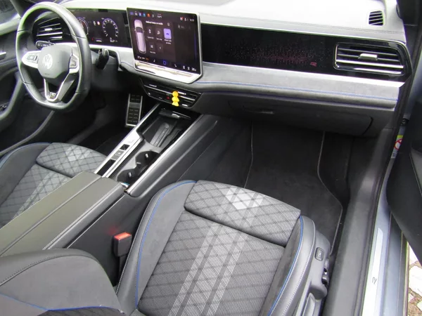 Volkswagen Passat 2.0 TDI 110kW DSG R-Line - foto 14