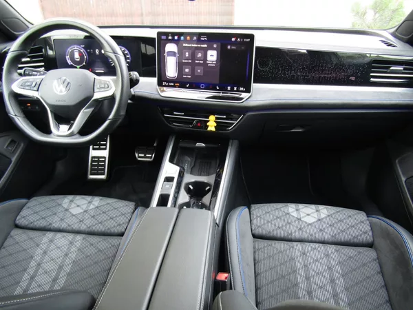 Volkswagen Passat 2.0 TDI 110kW DSG R-Line - foto 15
