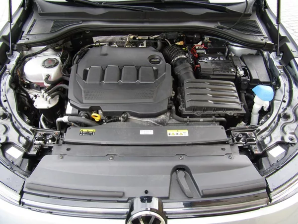Volkswagen Passat 2.0 TDI 110kW DSG R-Line - foto 47