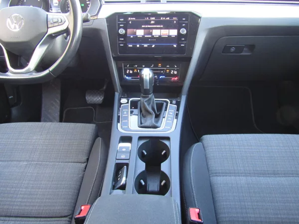 Volkswagen Passat 2.0 TDI DSG ACC - foto 17