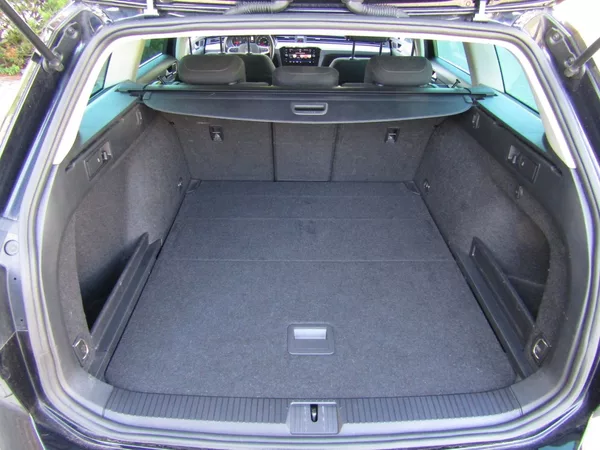 Volkswagen Passat 2.0 TDI DSG ACC - foto 24
