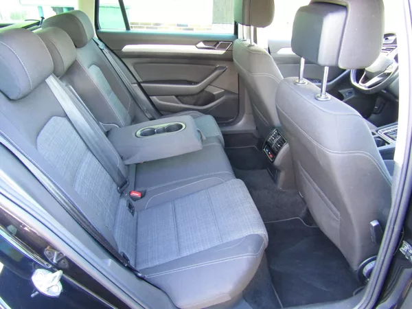 Volkswagen Passat 2.0 TDI DSG ACC - foto 26