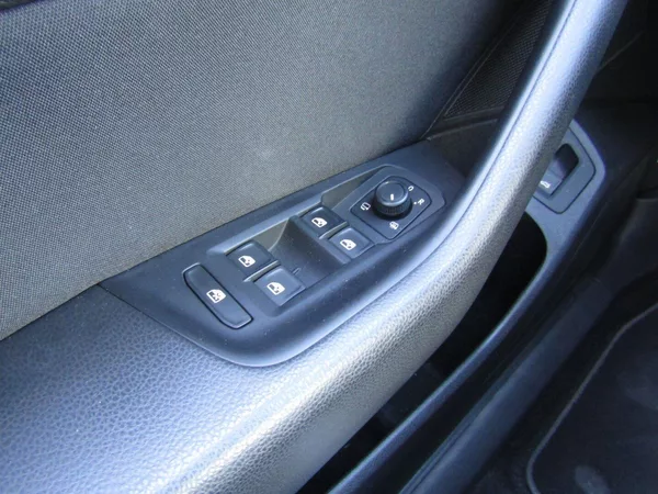 Volkswagen Passat 2.0 TDI DSG ACC - foto 31