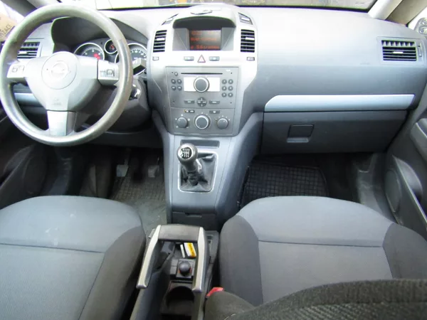 Opel Zafira 1.9 CDTi 88kW - foto 15