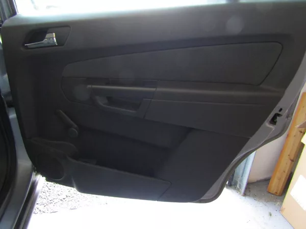 Opel Zafira 1.9 CDTi 88kW - foto 23
