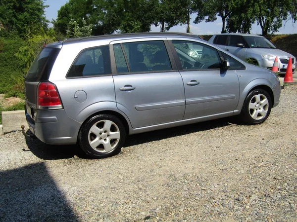 Opel Zafira 1.9 CDTi 88kW - foto 4