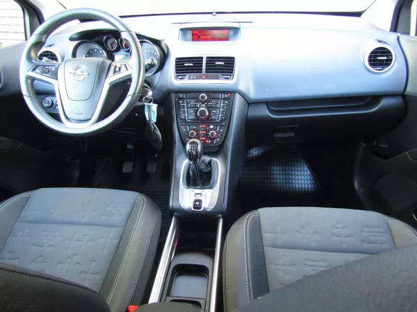 Opel Meriva 1.4 T 88kW - foto 15