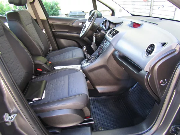 Opel Meriva 1.4 T 88kW - foto 28
