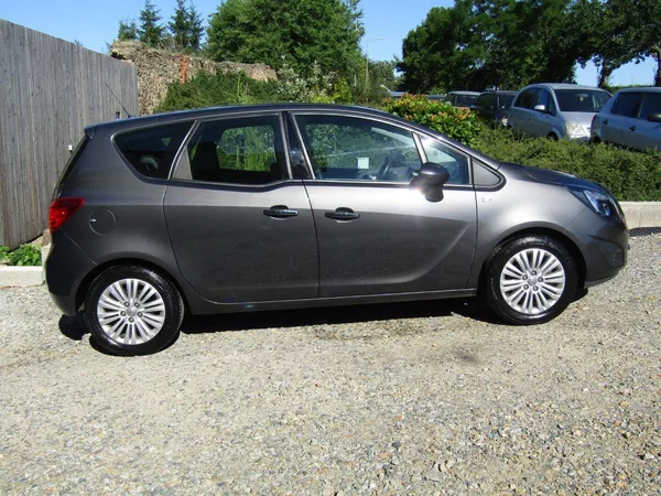 Opel Meriva 1.4 T 88kW - foto 3