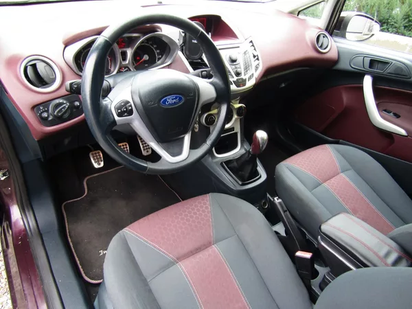 Ford Fiesta 1.6 TDCi 66kW - foto 13