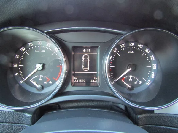 Škoda Superb 2.0 TDI 103kW BEZ KOROZE - foto 30
