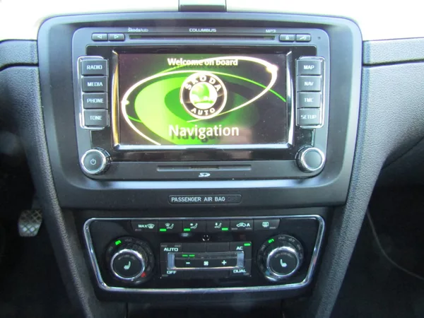 Škoda Superb 2.0 TDI 103kW BEZ KOROZE - foto 34