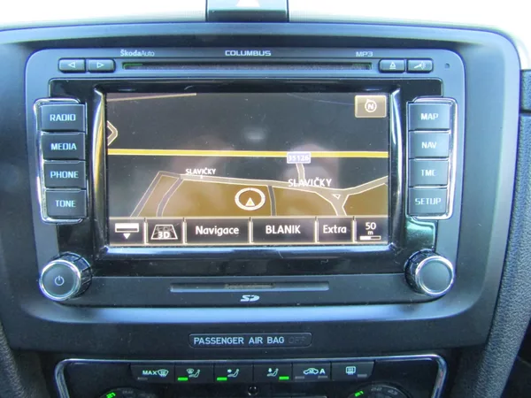 Škoda Superb 2.0 TDI 103kW BEZ KOROZE - foto 37