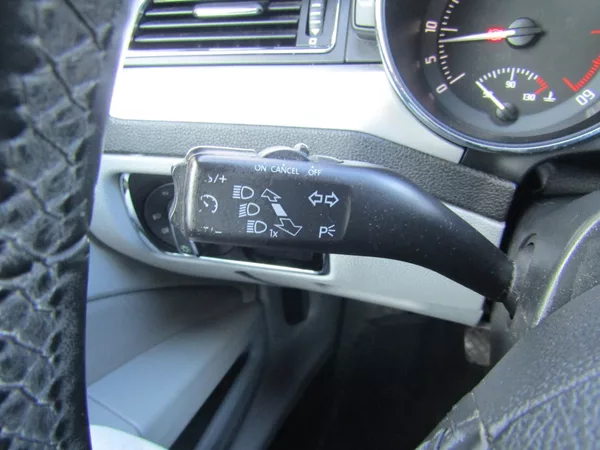 Škoda Superb 1.6 TDI 77kW ZIMNÍ PNEU - foto 27