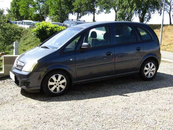 Opel Meriva 1.7 CDTi 74kW - foto 11