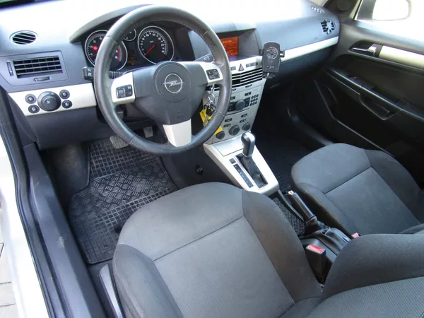 Opel Astra 1.8 16V AUTOMAT - foto 13