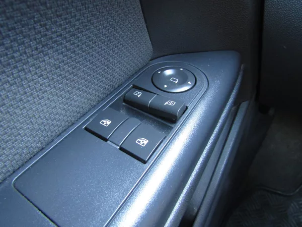 Opel Astra 1.8 16V AUTOMAT - foto 28