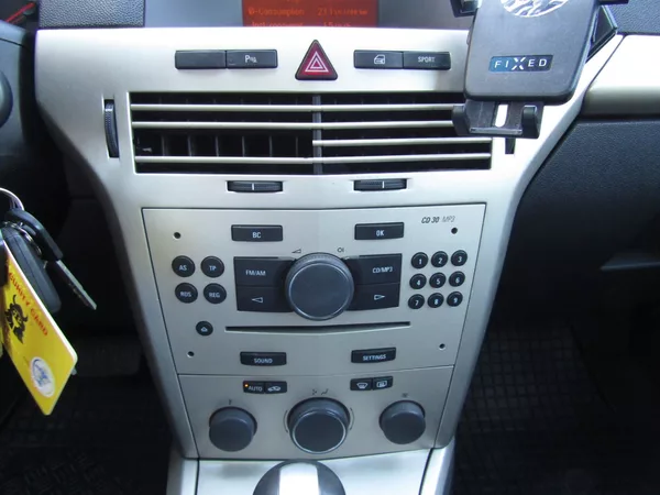 Opel Astra 1.8 16V AUTOMAT - foto 31