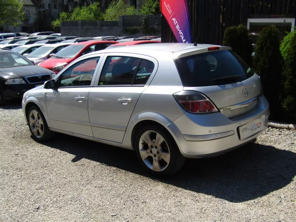 Opel Astra 1.8 16V AUTOMAT - foto 5