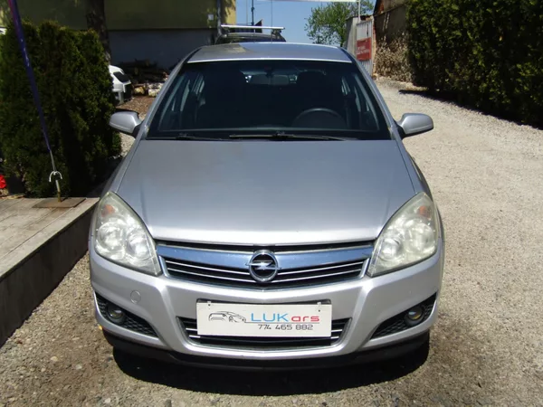Opel Astra 1.8 16V AUTOMAT - foto 6