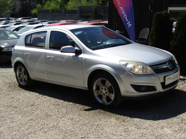 Opel Astra 1.8 16V AUTOMAT - foto 7