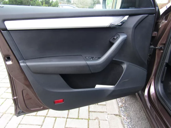 Škoda Octavia 1.6 TDI 77kW ZIMNÍ KOLA - foto 13