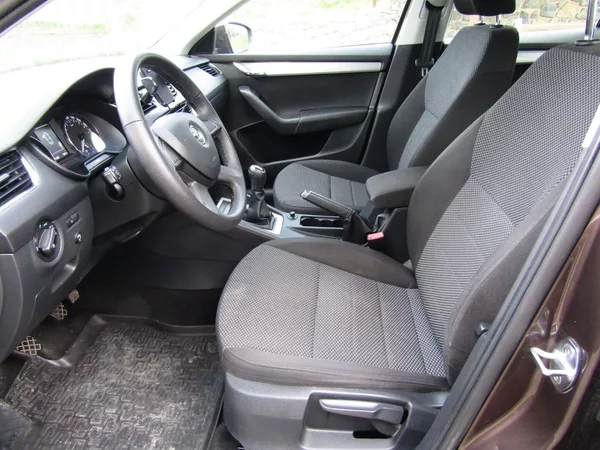 Škoda Octavia 1.6 TDI 77kW ZIMNÍ KOLA - foto 14