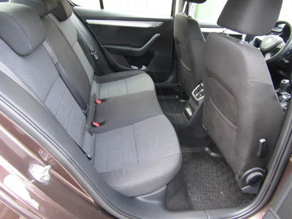 Škoda Octavia 1.6 TDI 77kW ZIMNÍ KOLA - foto 20