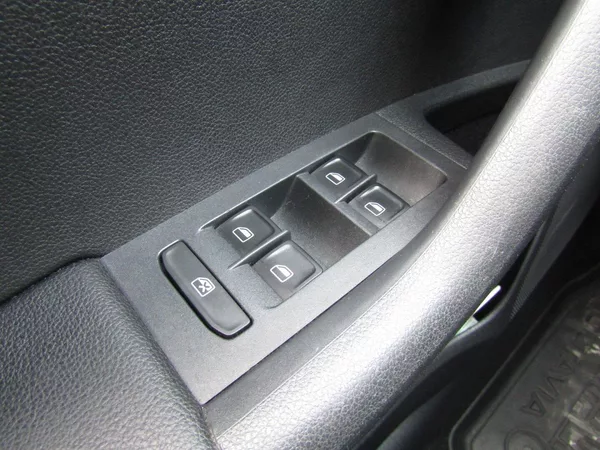 Škoda Octavia 1.6 TDI 77kW ZIMNÍ KOLA - foto 24