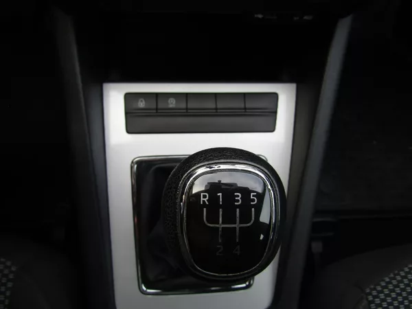 Škoda Octavia 1.6 TDI 77kW ZIMNÍ KOLA - foto 29