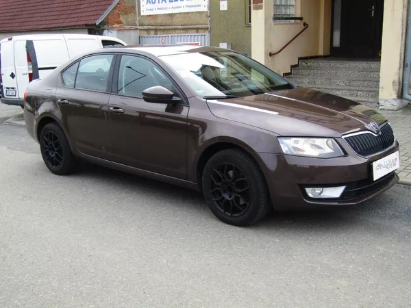 Škoda Octavia 1.6 TDI 77kW ZIMNÍ KOLA - foto 7