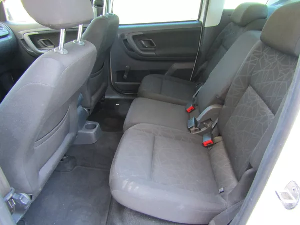 Škoda Roomster 1.6 TDI 66kW - foto 21