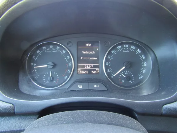 Škoda Roomster 1.6 TDI 66kW - foto 27